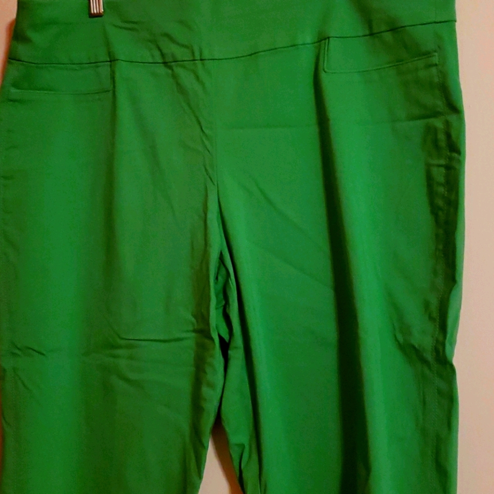 Green Capris
